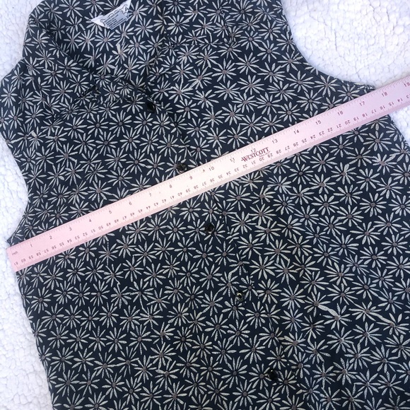 Silk blouse daisy print button down sleeveless vintage women’s small EUC - Picture 10 of 12